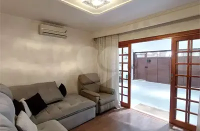 Casa com 3 quartos à venda na Avenida Feliciano Correia, 394, Interlagos, São Paulo