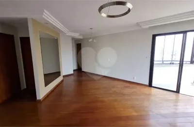 Apartamento de 104 m com 3 dormitórios com suíte pata alugar na Vila Mascote