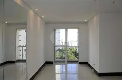 APARTAMENTO À VENDA – 68 m² – JARDIM LONDRINA – 3 DORMITÓRIOS – 2 VAGAS FIXAS – REFORMADO