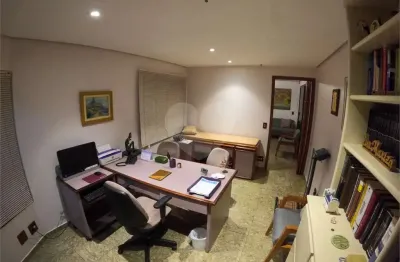 SALA COMERCIAL À VENDA – 35 m² – BELA VISTA – MOBILIADA – 1 VAGA – PRONTA PARA USO