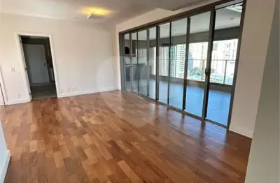 Apartamento com 3 quartos à venda na Rua Santa Justina, 34, Vila Olímpia, São Paulo