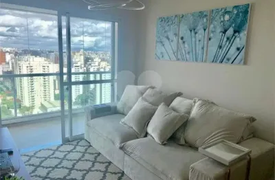 Apartamento com 3 quartos para alugar na Rua Arruda Alvim, Pinheiros, São Paulo
