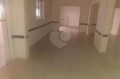 Casa comercial à venda na Rua Barão de Tefé, Água Branca, São Paulo