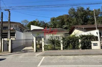Casa comercial com 3 quartos  para alugar, 270.00 m2 por r$4500.00  - joao costa - joinville/sc