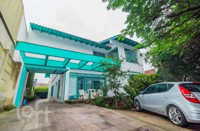 Casa com 5 quartos à venda na rua jacundá, 144, guarujá, porto alegre, 400 m2 por r$ 798.000
