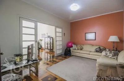 Apartamento com 3 quartos à venda na avenida independência, 1184, independência, porto alegre, 123 m2 por r$ 480.000