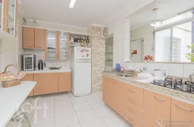 Apartamento com 3 quartos à venda na avenida carneiro da fontoura, 337, passo da areia, porto alegre, 132 m2 por r$ 383.800