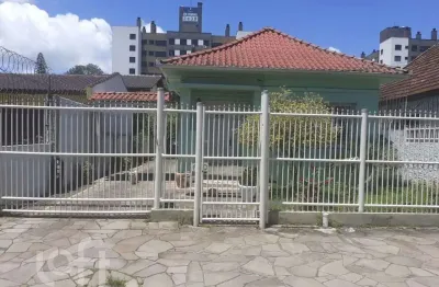 Casa com 3 quartos à venda na rua doutor barcelos, 2099, camaquã, porto alegre, 328 m2 por r$ 1.100.000
