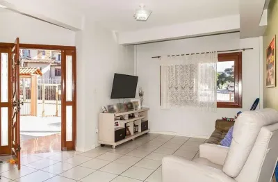 Casa com 4 quartos à venda na rua doutor ernesto di primio beck, 115, vila joão pessoa, porto alegre, 287 m2 por r$ 790.000