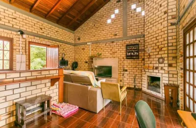 Casa com 5 quartos à venda na rua ursa maior, 714, nonoai, porto alegre, 280 m2 por r$ 997.000