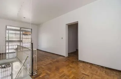 Casa com 4 quartos à venda na rua espírito santo, 318, centro histórico, porto alegre, 132 m2 por r$ 500.000