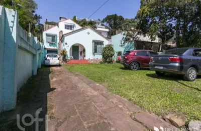 Casa com 3 quartos à venda na avenida guaíba, 4226, vila assunção, porto alegre, 419 m2 por r$ 950.000