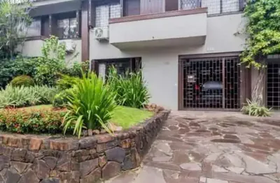 Casa em condomínio fechado com 3 quartos à venda na rua desembargador espiridião de lima medeiros, 308, três figueiras, porto alegre, 179 m2 por r$ 1.699.000