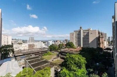 Apartamento com 2 quartos à venda na rua duque de caxias, 1284, centro histórico, porto alegre, 84 m2 por r$ 456.000