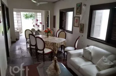 Casa com 3 quartos à venda na avenida mercedes, 116, floresta, porto alegre, 226 m2 por r$ 1.400.000
