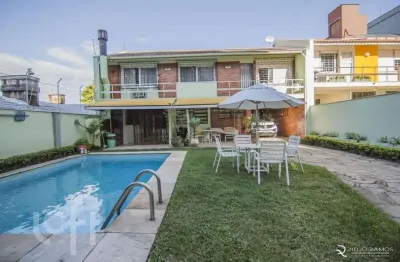 Casa com 3 quartos à venda na rua alcides gonzaga, 50, boa vista, porto alegre, 350 m2 por r$ 1.805.000