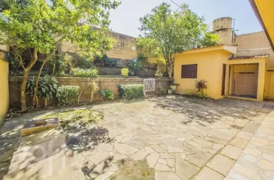 Casa com 3 quartos à venda na rua artigas, 320, petrópolis, porto alegre, 234 m2 por r$ 1.150.000