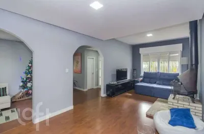 Casa com 3 quartos à venda na rua professor ivo corseuil, 190, petrópolis, porto alegre, 269 m2 por r$ 1.520.000