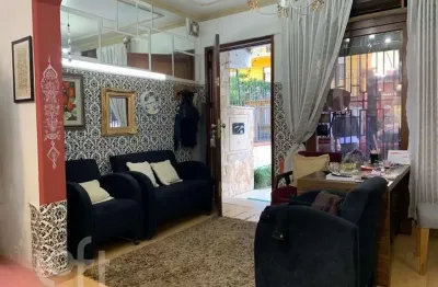 Casa com 3 quartos à venda na avenida mercedes, 156, floresta, porto alegre, 234 m2 por r$ 1.444.000