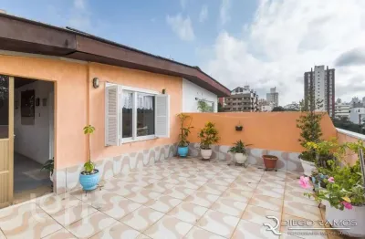 Apartamento com 2 quartos à venda na rua guilherme alves, 125, petrópolis, porto alegre, 140 m2 por r$ 1.045.000