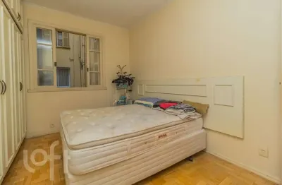 Apartamento com 3 quartos à venda na rua duque de caxias, 840, centro histórico, porto alegre, 107 m2 por r$ 490.000