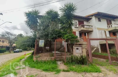 Casa com 3 quartos à venda na avenida imperial, 67, ipanema, porto alegre, 200 m2 por r$ 900.000