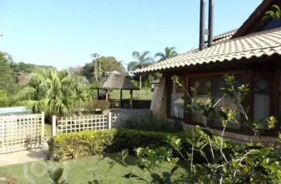 Casa com 3 quartos à venda na rua joão pacheco da silveira, 105, ipanema, porto alegre, 380 m2 por r$ 2.300.000