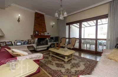 Casa com 4 quartos à venda na rua geraldo souza moreira, 65, passo da areia, porto alegre, 147 m2 por r$ 1.100.000