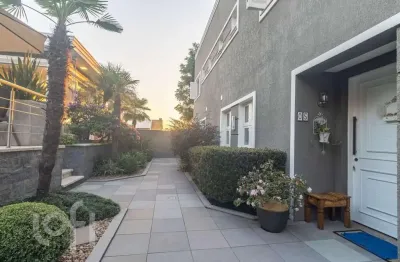 Casa em condomínio fechado com 3 quartos à venda na rua araruama, 660, vila jardim, porto alegre, 357 m2 por r$ 2.950.000