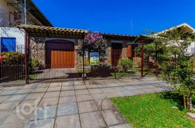 Casa com 3 quartos à venda na avenida irene ruperti, 179, rubem berta, porto alegre, 155 m2 por r$ 549.000