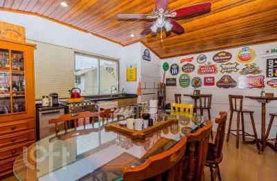 Casa com 7 quartos à venda na rua dona oti, 80, petrópolis, porto alegre, 470 m2 por r$ 1.798.000