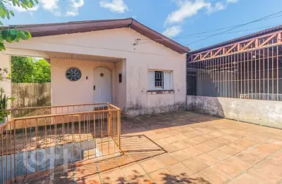 Casa com 4 quartos à venda na rua cuiabá, 322, medianeira, porto alegre, 78 m2 por r$ 899.000