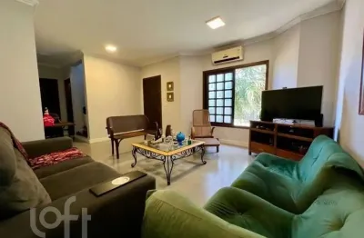 Casa com 3 quartos à venda na rua doutora noemi valle rocha, 430, guarujá, porto alegre, 139 m2 por r$ 800.000