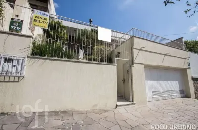 Casa com 3 quartos à venda na rua araponga, 482, chácara das pedras, porto alegre, 205 m2 por r$ 1.300.000