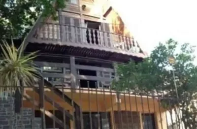 Casa com 3 quartos à venda na rua doutor prudente de moraes, 249, chácara das pedras, porto alegre, 435 m2 por r$ 1.000.000