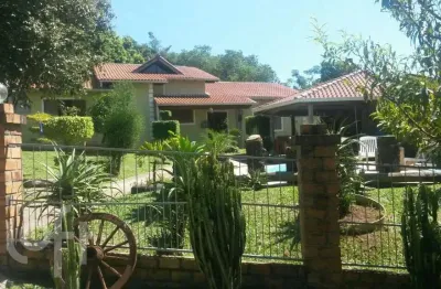 Casa com 4 quartos à venda na olmiro lametta viegas, 6, hípica, porto alegre, 260 m2 por r$ 950.000