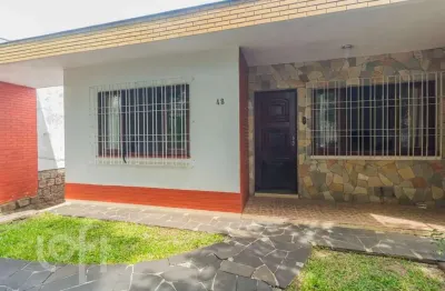 Casa com 3 quartos à venda na rua cidade de uberlândia, 48, vila jardim, porto alegre, 106 m2 por r$ 680.000