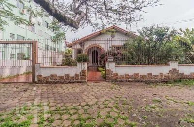 Casa com 2 quartos à venda na avenida frança, 1047, navegantes, porto alegre, 216 m2 por r$ 641.000
