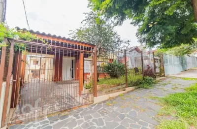 Casa com 4 quartos à venda na rua padre alois kades s j, 81, vila ipiranga, porto alegre, 162 m2 por r$ 1.309.100