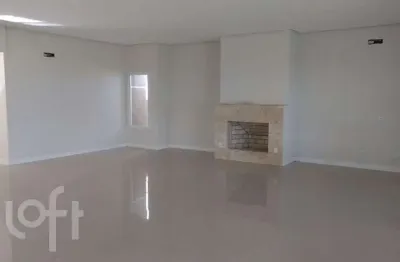 Casa em condomínio fechado com 5 quartos à venda na avenida juca batista, 8000, belém novo, porto alegre, 460 m2 por r$ 2.150.000