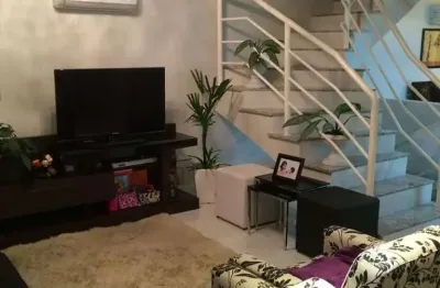 Casa em condomínio fechado com 3 quartos à venda na rua juruá, 63, higienópolis, porto alegre, 154 m2 por r$ 750.000