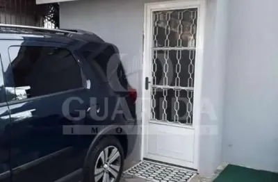 Casa com 4 quartos à venda na avenida professor oscar pereira, 1597, medianeira, porto alegre, 198 m2 por r$ 480.000
