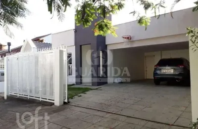 Casa com 3 quartos à venda na rua osmar amaro de freitas, 110, jardim itu sabará, porto alegre, 290 m2 por r$ 790.000