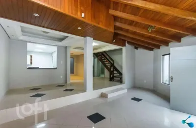 Casa com 6 quartos à venda na rua engenheiro ryff, 137, jardim são pedro, porto alegre, 130 m2 por r$ 1.100.000