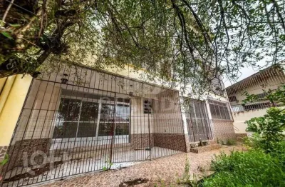 Casa com 6 quartos à venda na avenida copacabana, 1231, tristeza, porto alegre, 300 m2 por r$ 1.166.000