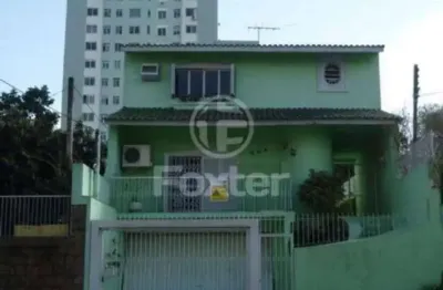 Casa com 3 quartos à venda na rua doutor barcelos, 654, tristeza, porto alegre, 180 m2 por r$ 1.270.000