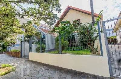 Casa com 3 quartos à venda na rua dom diogo de souza, 308, cristo redentor, porto alegre, 196 m2 por r$ 880.000