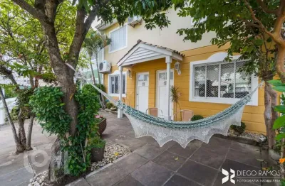Casa em condomínio fechado com 4 quartos à venda na rua engenheiro frederico dahne, 255, sarandi, porto alegre, 150 m2 por r$ 836.000