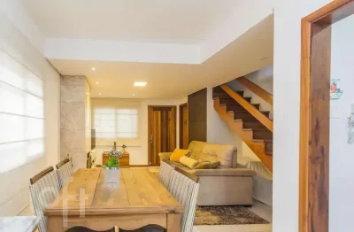 Casa em condomínio fechado com 3 quartos à venda na rua doutor pio ângelo, 15, ipanema, porto alegre, 202 m2 por r$ 598.000
