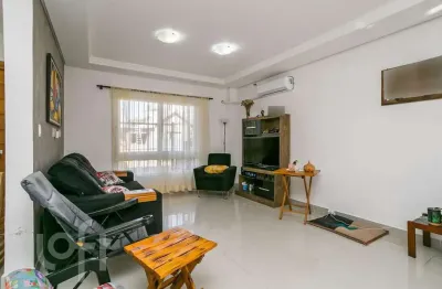 Casa em condomínio fechado com 3 quartos à venda na rua pau brasil, 263, hípica, porto alegre, 155 m2 por r$ 698.000